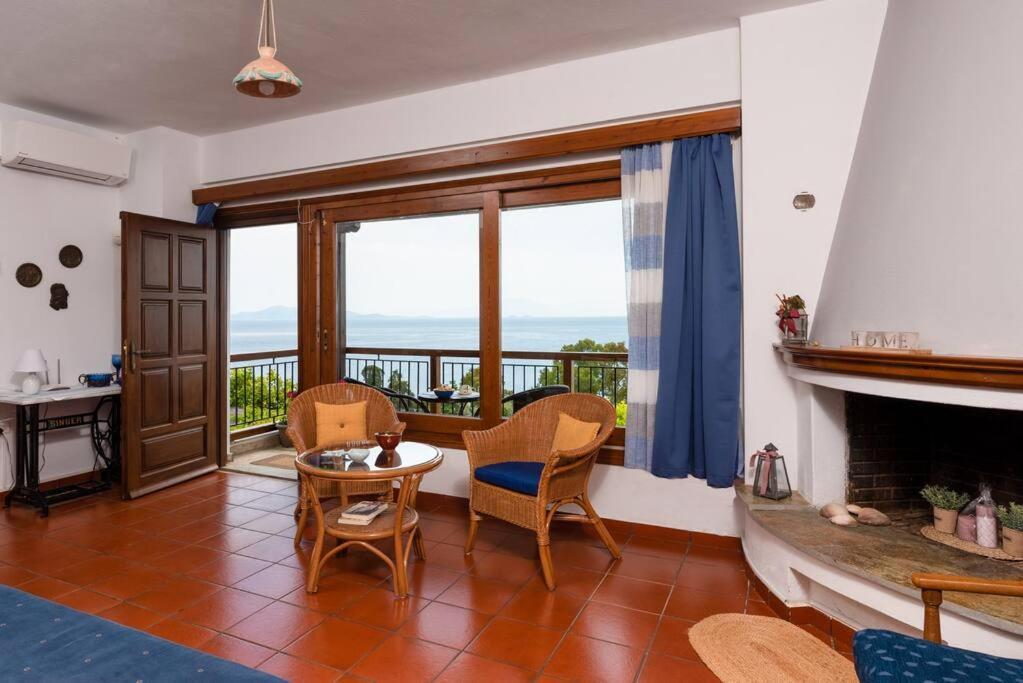 Seaside House With View Over Pagasitikos Afissos Eksteriør billede